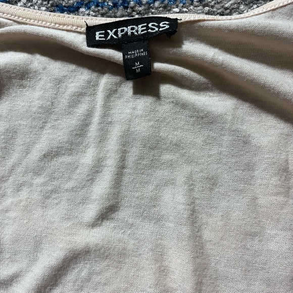 Express Size M Floral Ruched Top - Picture 3 of 6